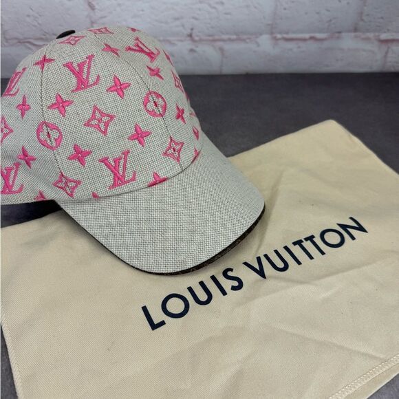 Louis Vuitton Canvas Monogram Starboard Cap M Pink - Picture 10 of 10